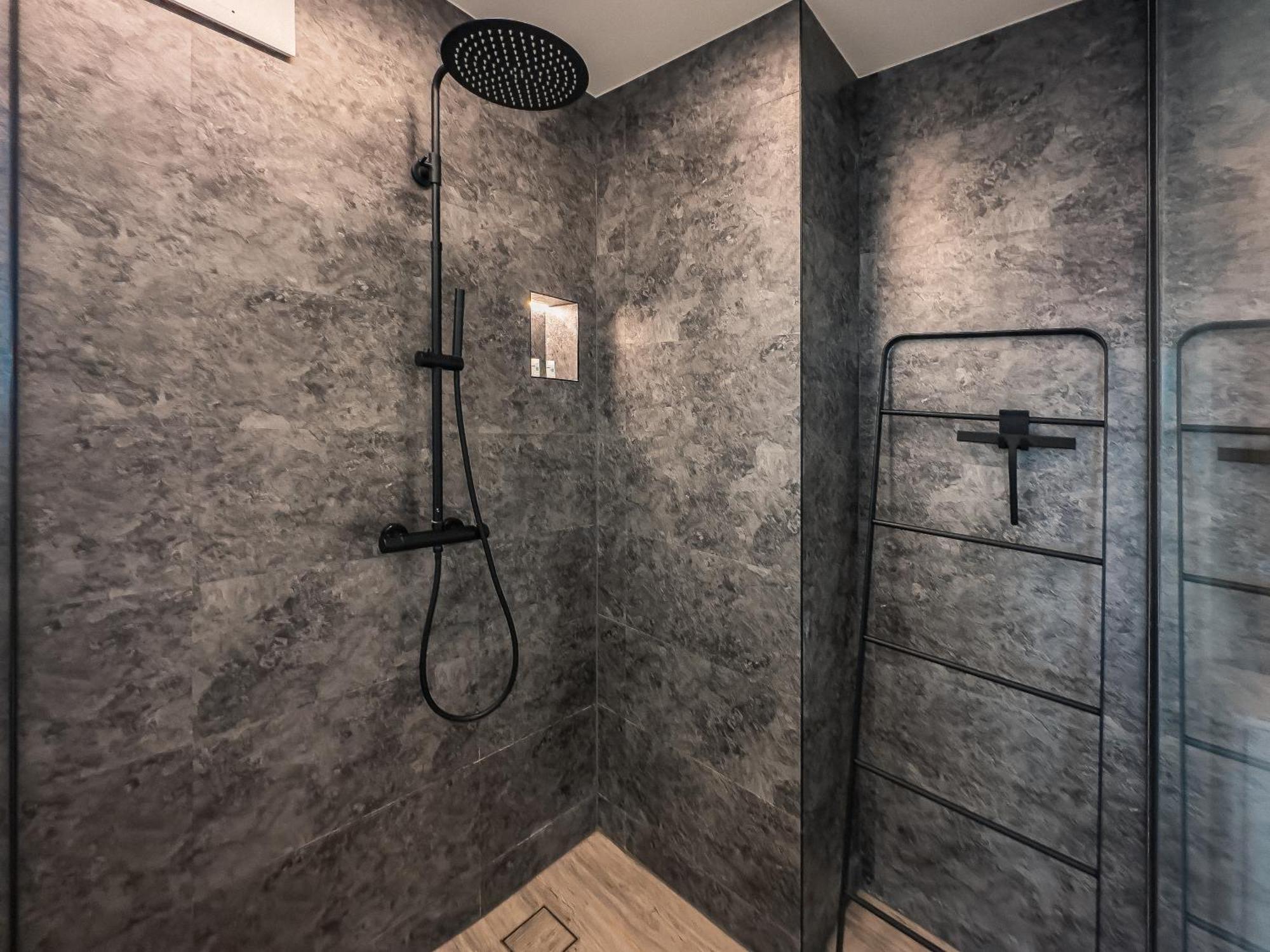 Crest - Riverside Lofts Mit Parken I Balkon I Kueche I Regendusche Passau Ngoại thất bức ảnh